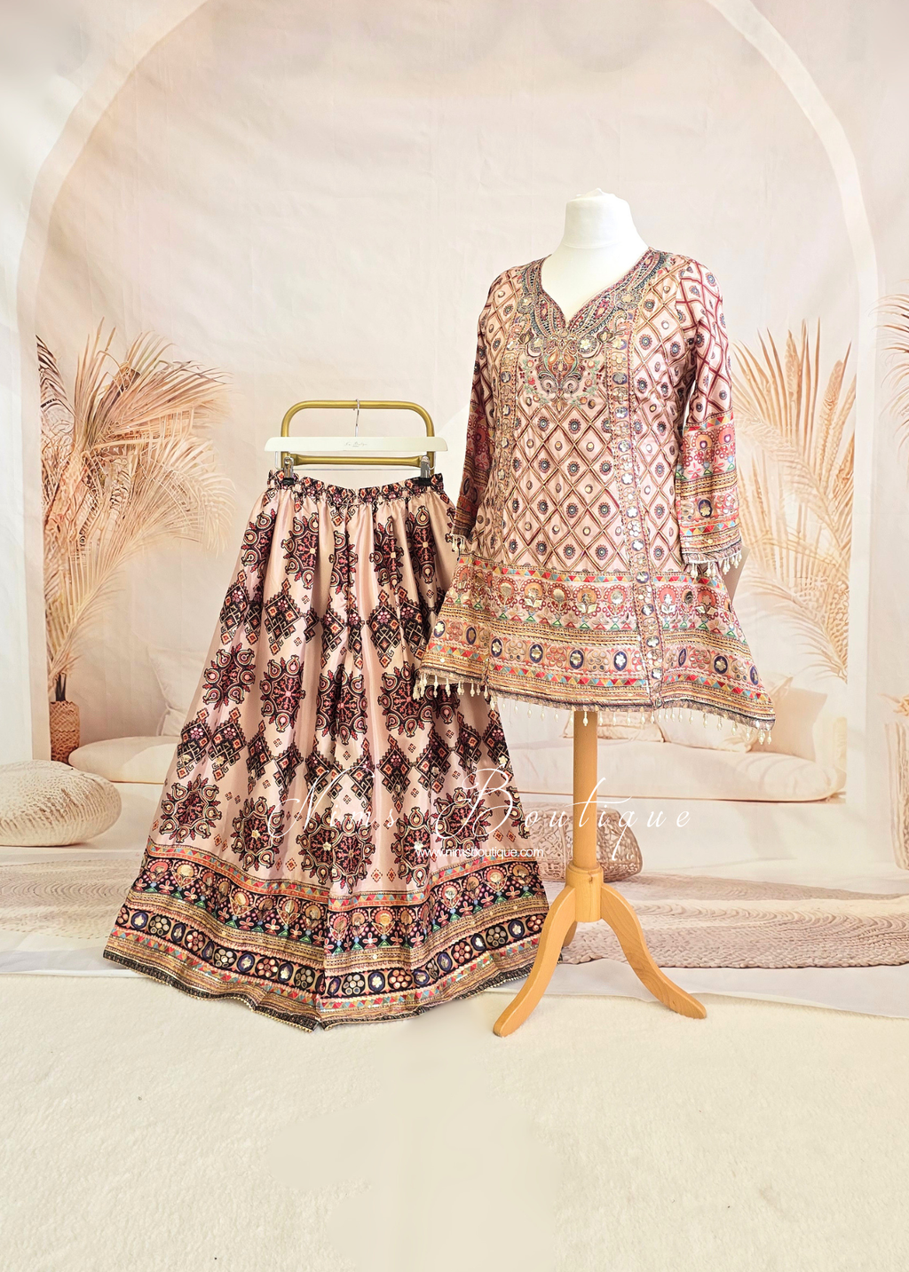 Printed Kaftan Sharara Suit (size 16-18)