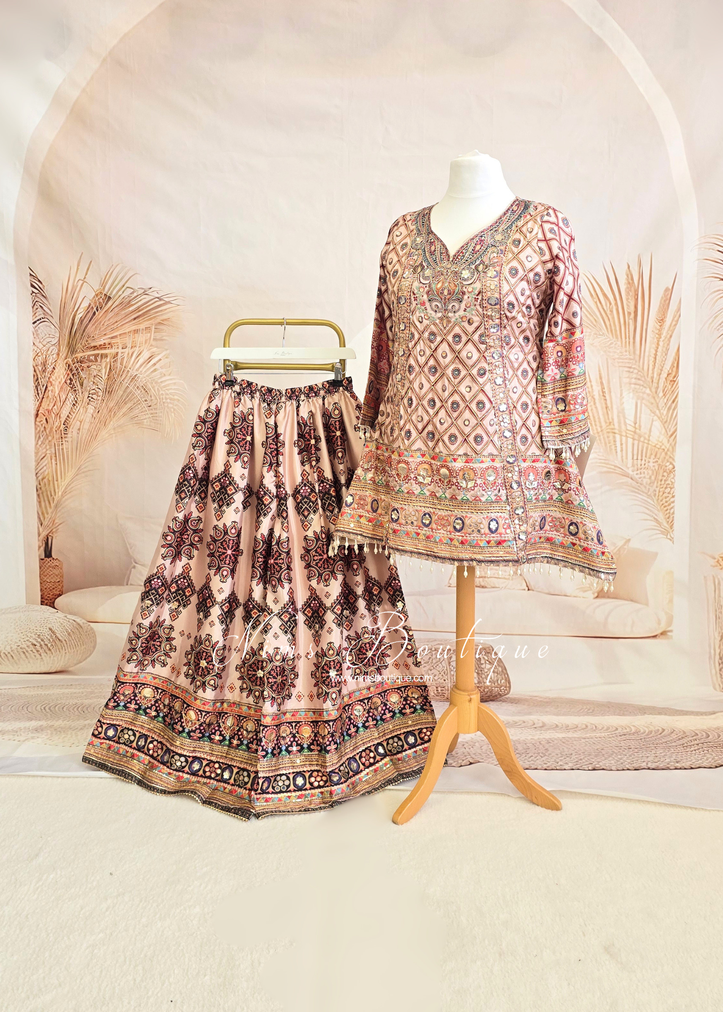 Printed Kaftan Sharara Suit (size 16-18)