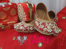 Luxury Red Embroidered Leather Punjabi Juttis