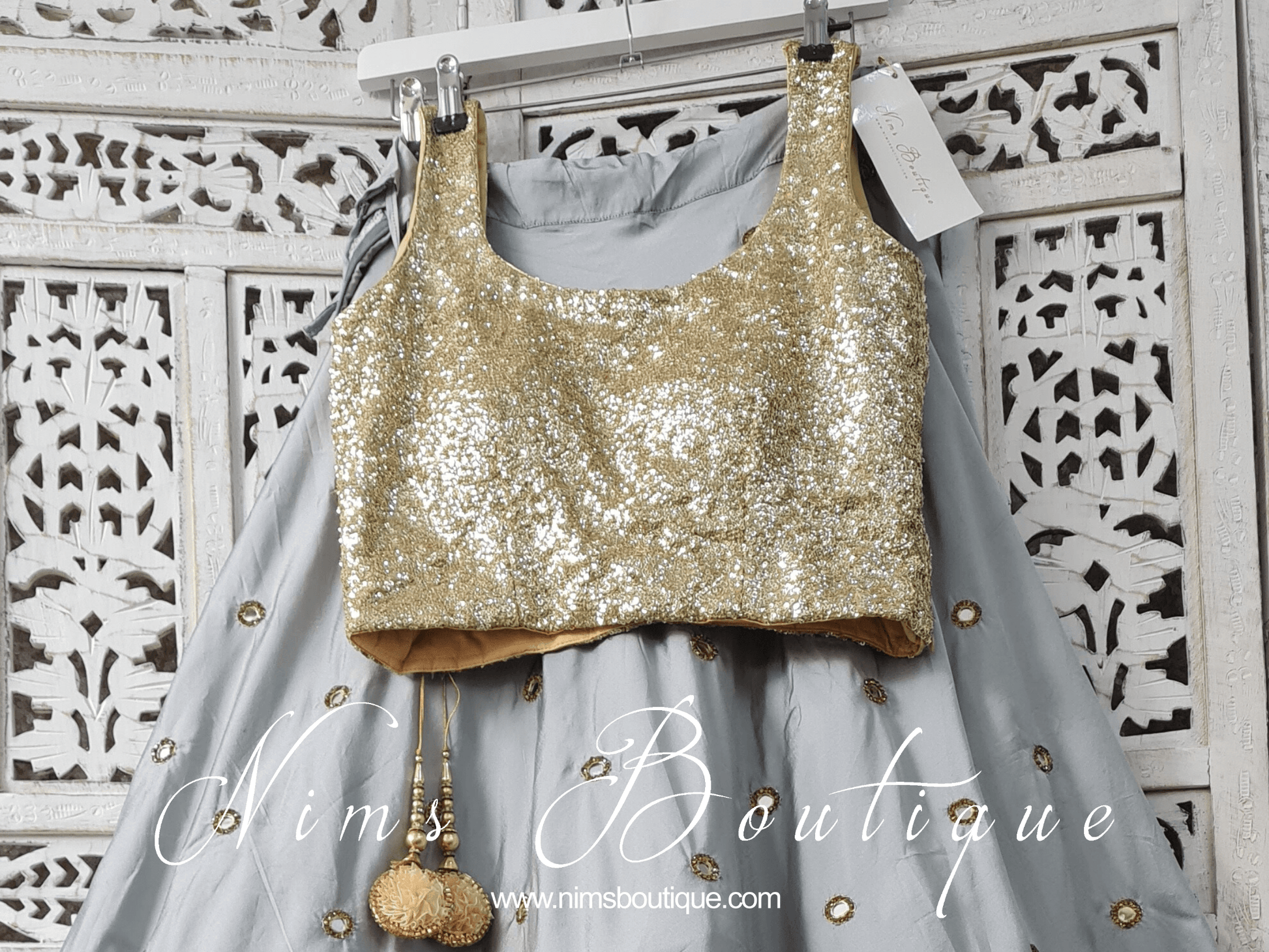 Nims Boutique Luxury Gold Sequin Sleeveless Blouse Longer Length 4-26