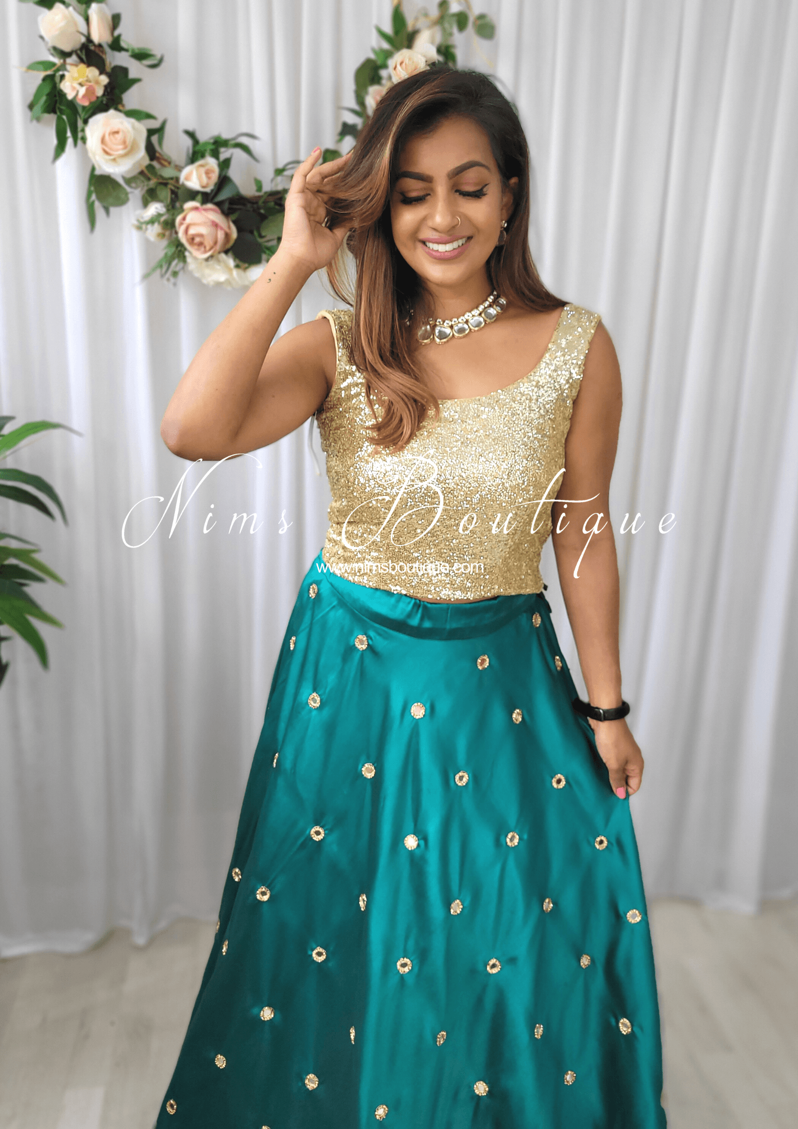 Nims Boutique Luxury Gold Sequin Sleeveless Blouse Longer Length 4-26