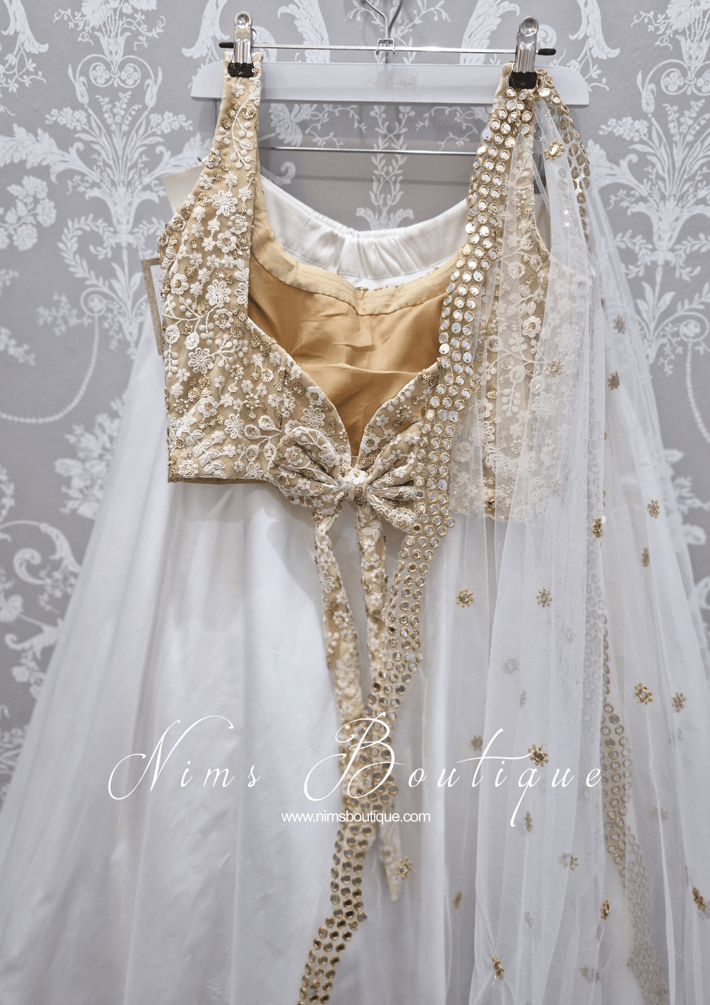 Nims Boutique Luxury NB Ivory & Gold Sequin Bow Blouse size 4-20