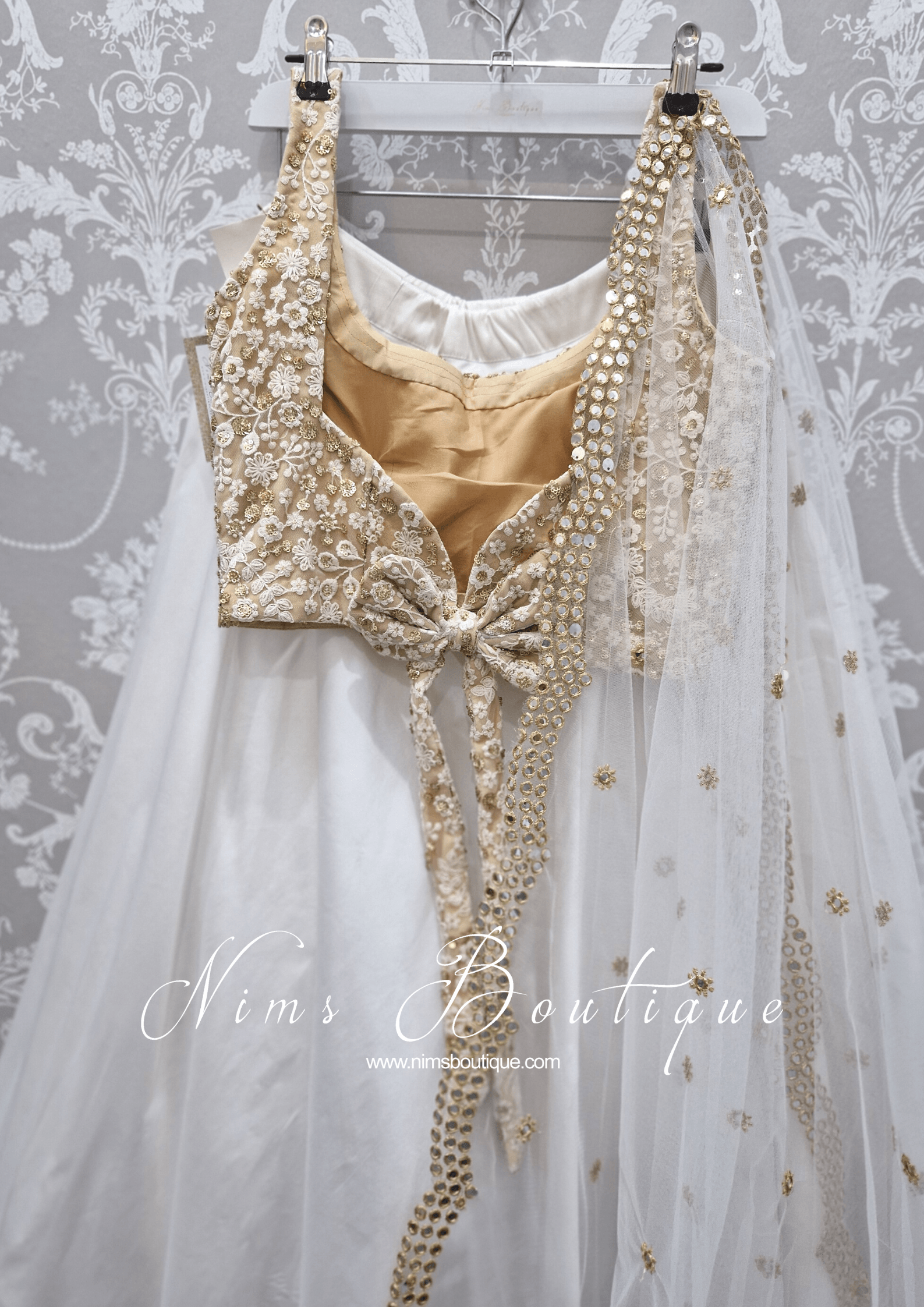 Nims Boutique Luxury NB Ivory & Gold Sequin Bow Blouse size 4-20