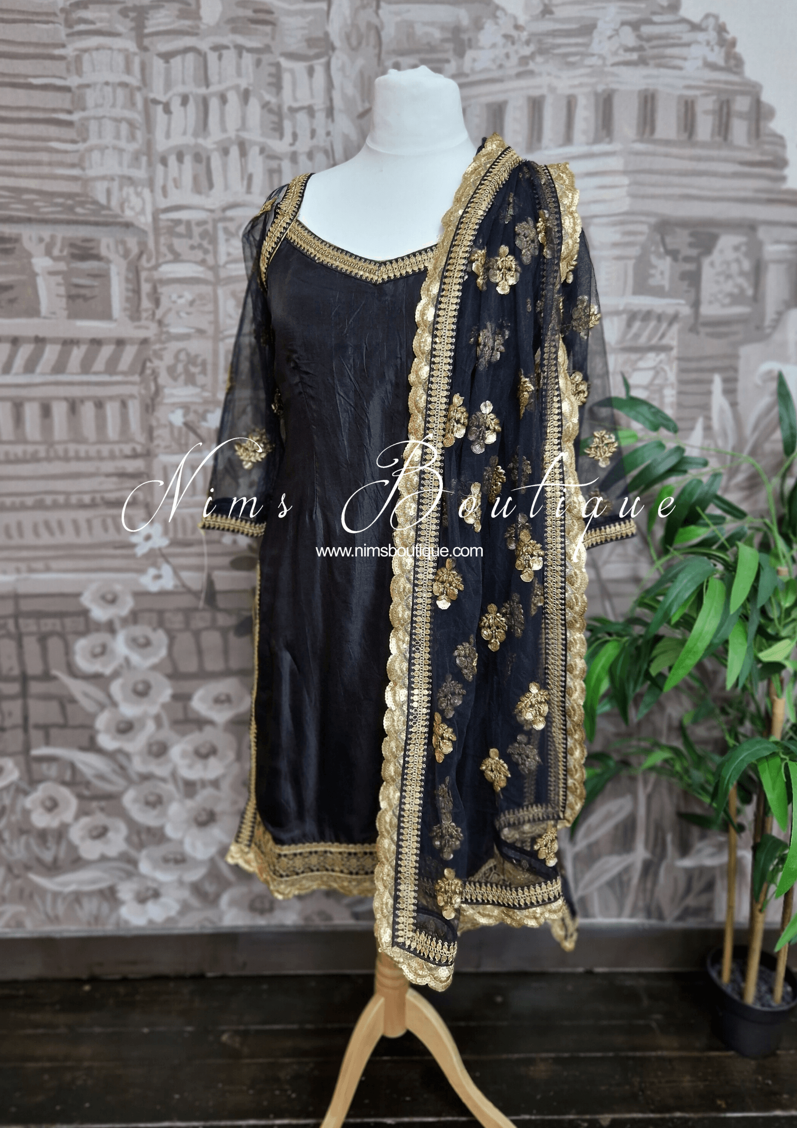 Nims Boutique The NB Classic Long Sleeved Black Silk Pajami Suit sizes 16 to 26