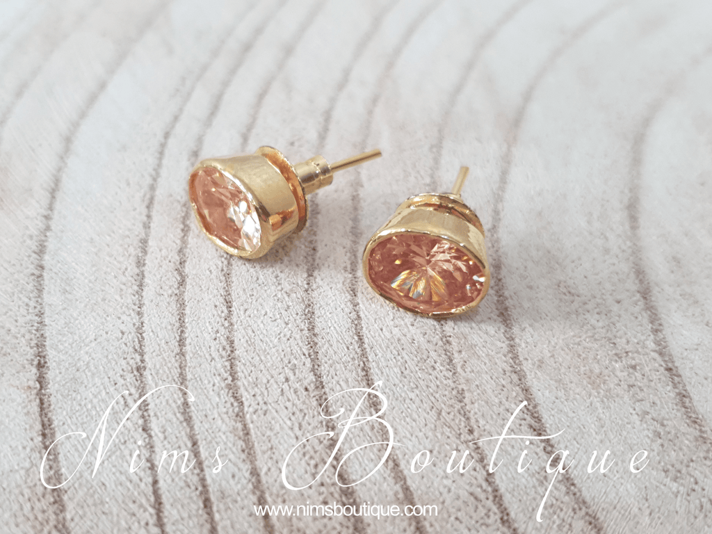 Nims Boutique The NB Gold stud earrings