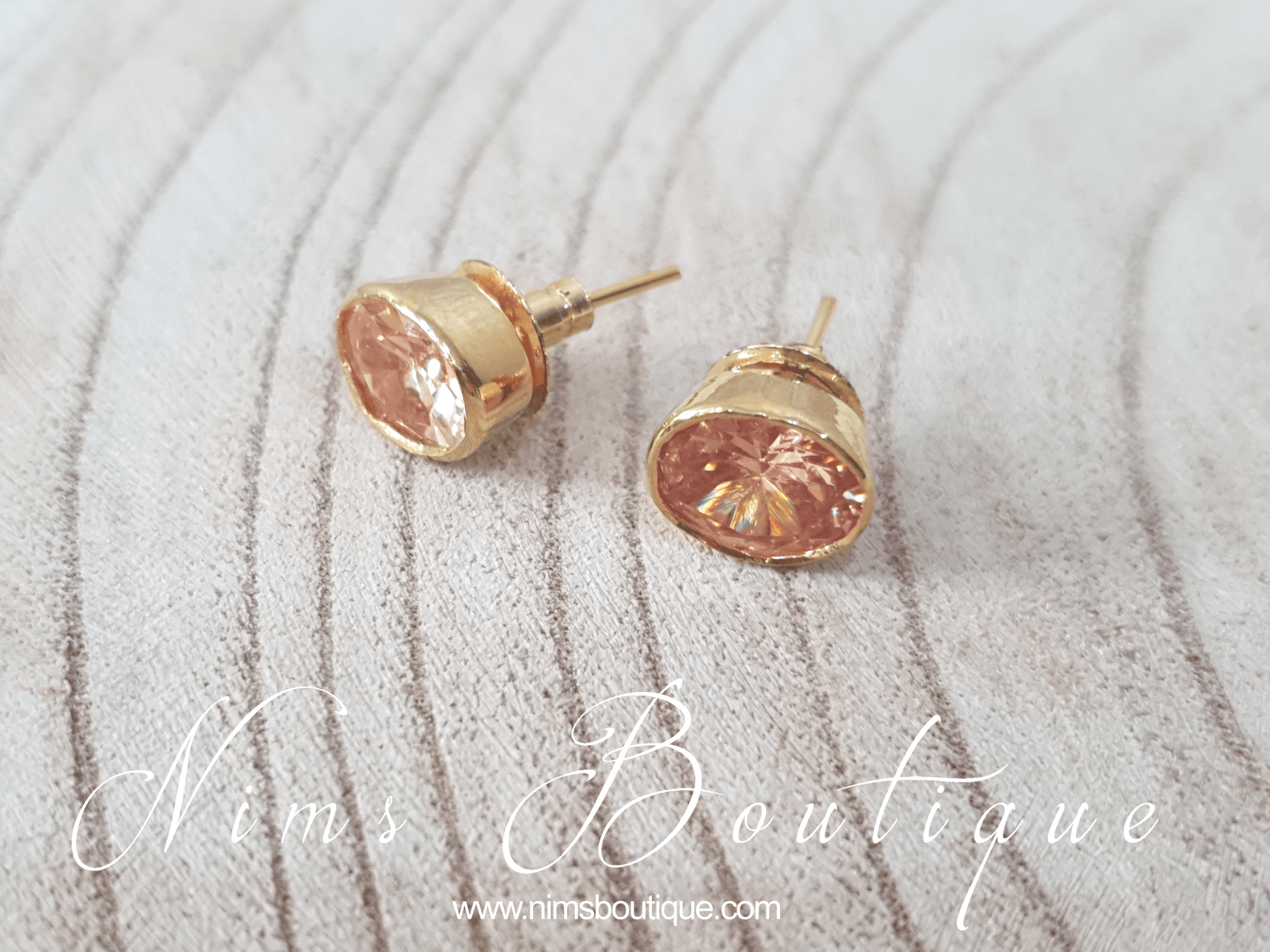 Nims Boutique The NB Gold stud earrings