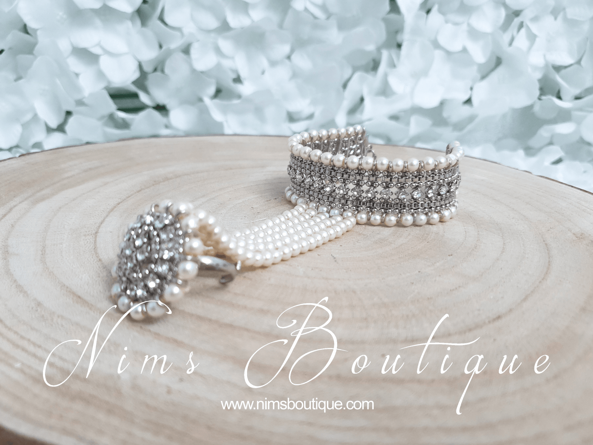 Nims Boutique Royal Silver & Pearl Small Handpiece / Hath Panja