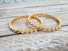 Light Gold Kundan Pair of Bangles (various sizes)