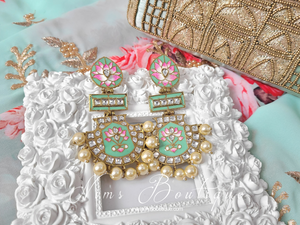 Suhana Mint Blossom Earrings