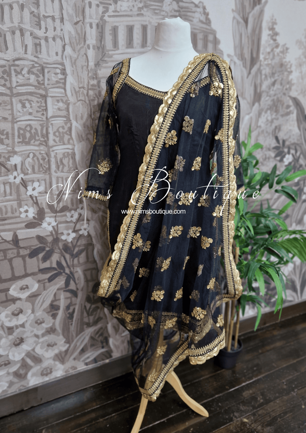 Nims Boutique The NB Classic Long Sleeved Black Silk Pajami Suit sizes 16 to 26