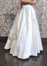 Readymade White Silk skirt/lehnga (sizes 4-22)