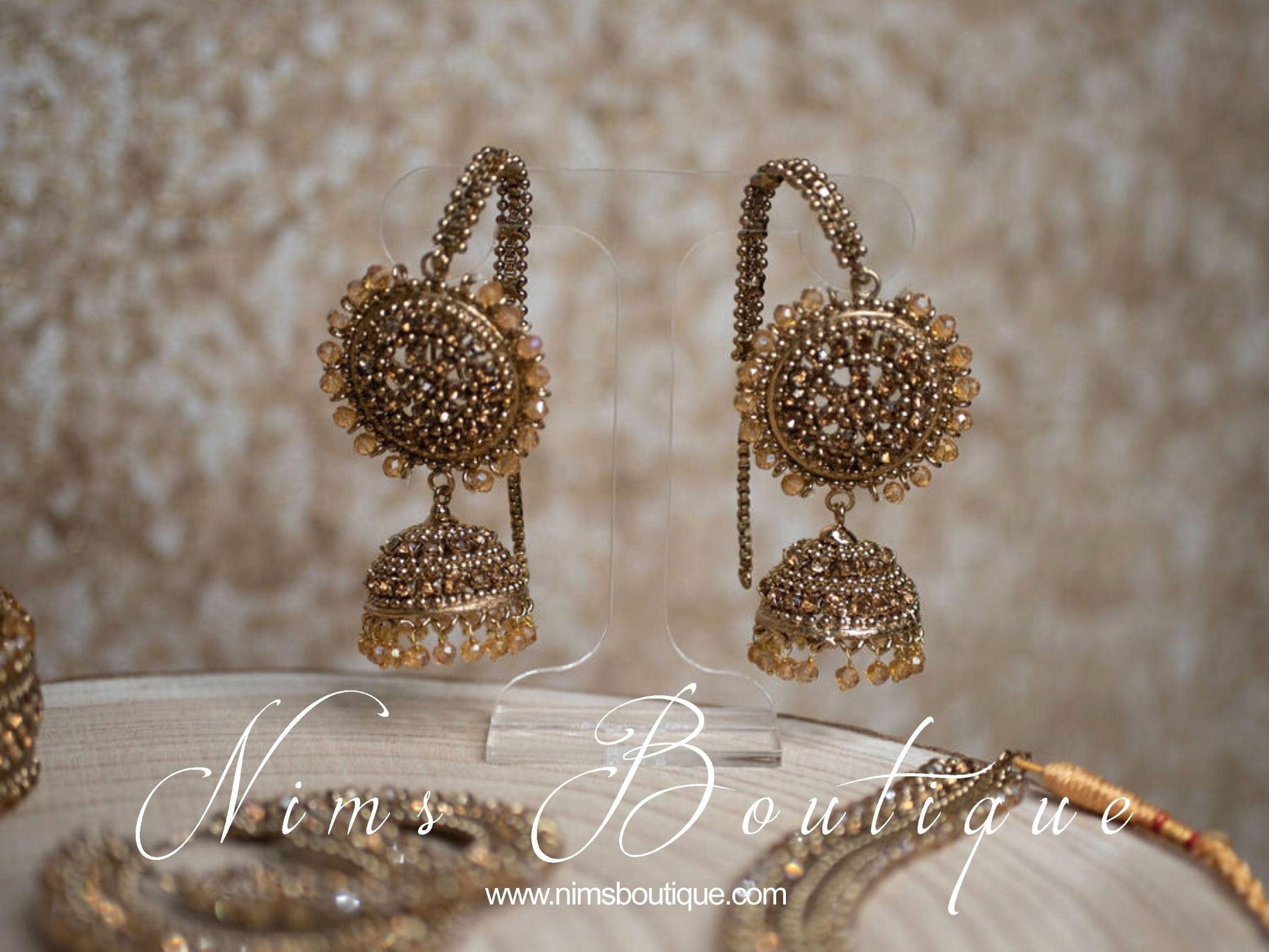 Nims Boutique Royal Antique Gold Necklace with Gold stone