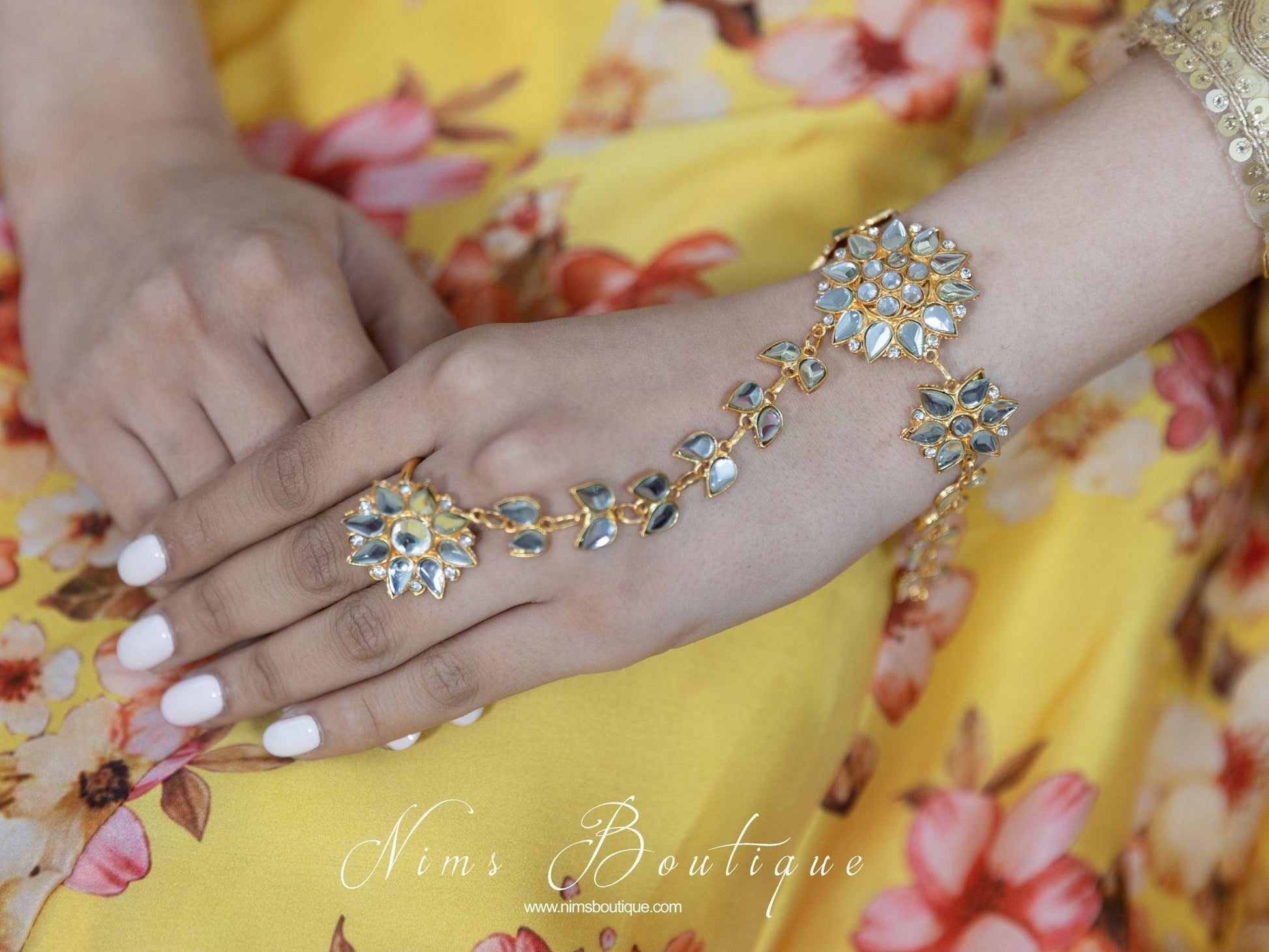 Nims Boutique Tanuja Light Gold Handpiece / Hath Panja