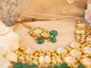 Sonali Dark Green Luxury Kundan Set