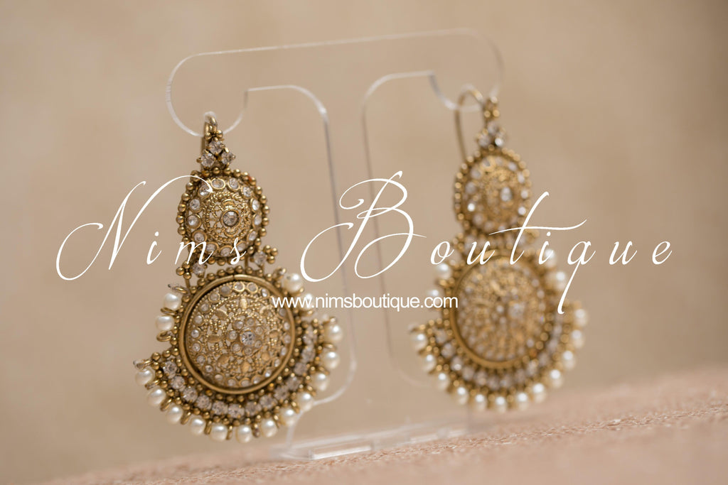 Nims Boutique Small Royal Antique Gold, Pearl & Clear Stone set
