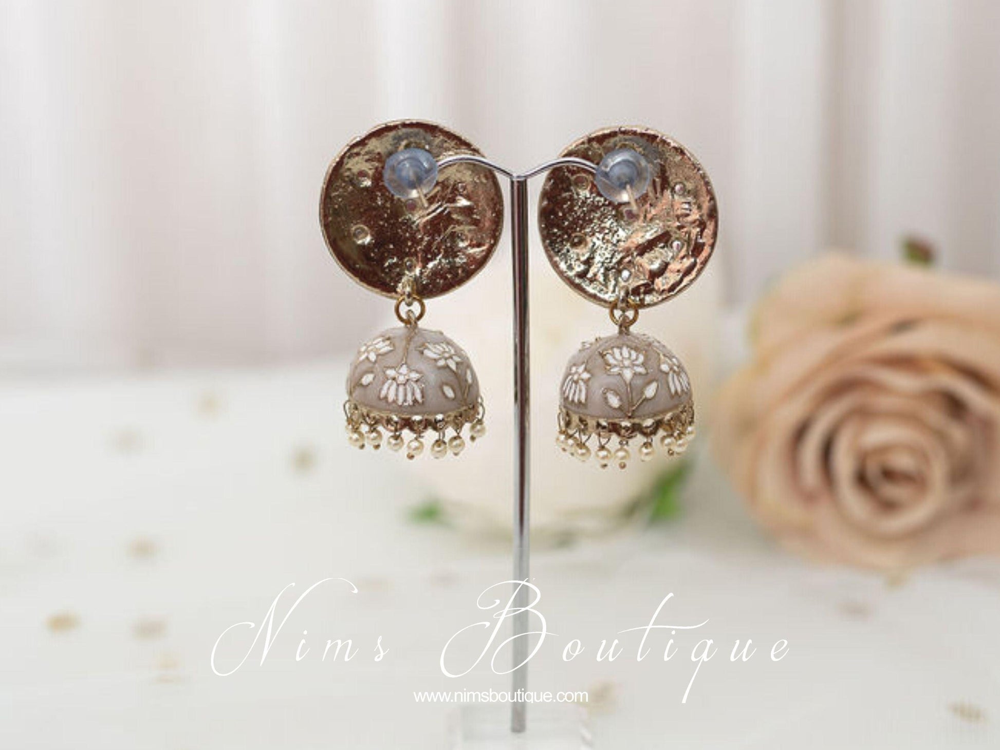 Nims Boutique Natasha Grey Blossom Chumke