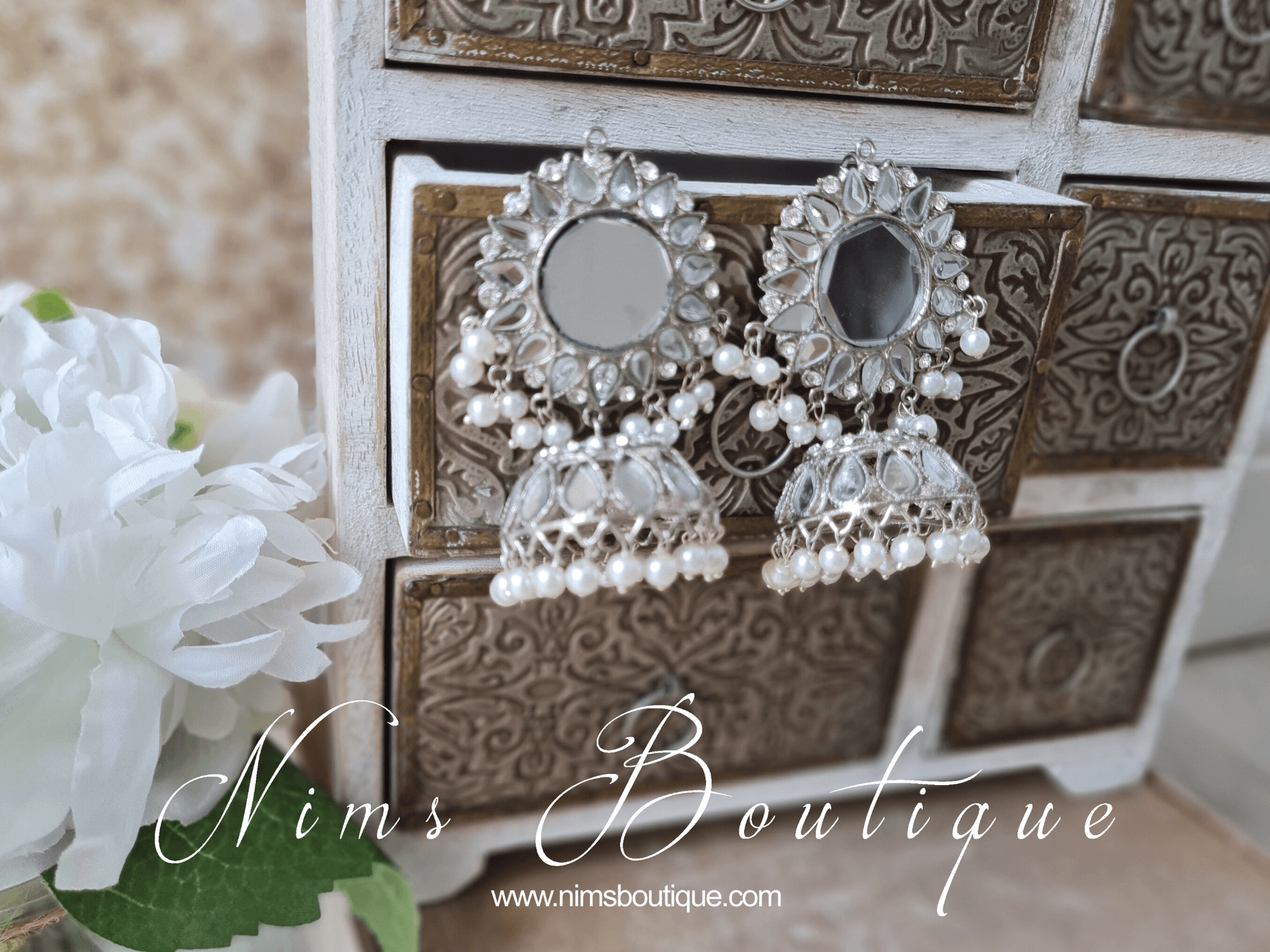Nims Boutique Shruti Maharani Silver Mirror Chumke medium