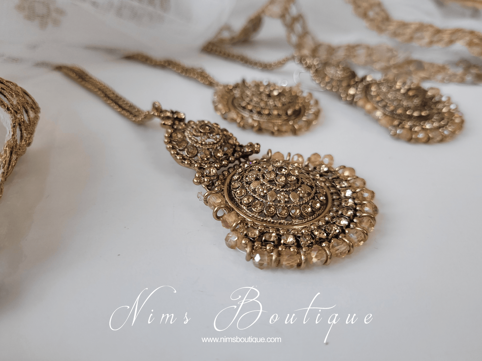 Nims Boutique Royal Gold Stone Tikka Set