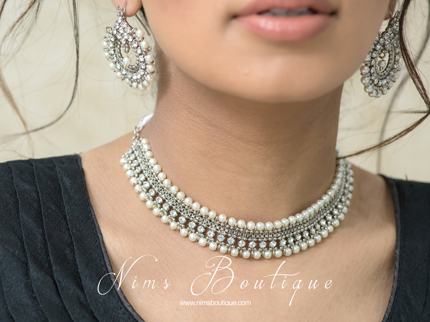 Royal Silver & Pearl Necklace with Clear stone