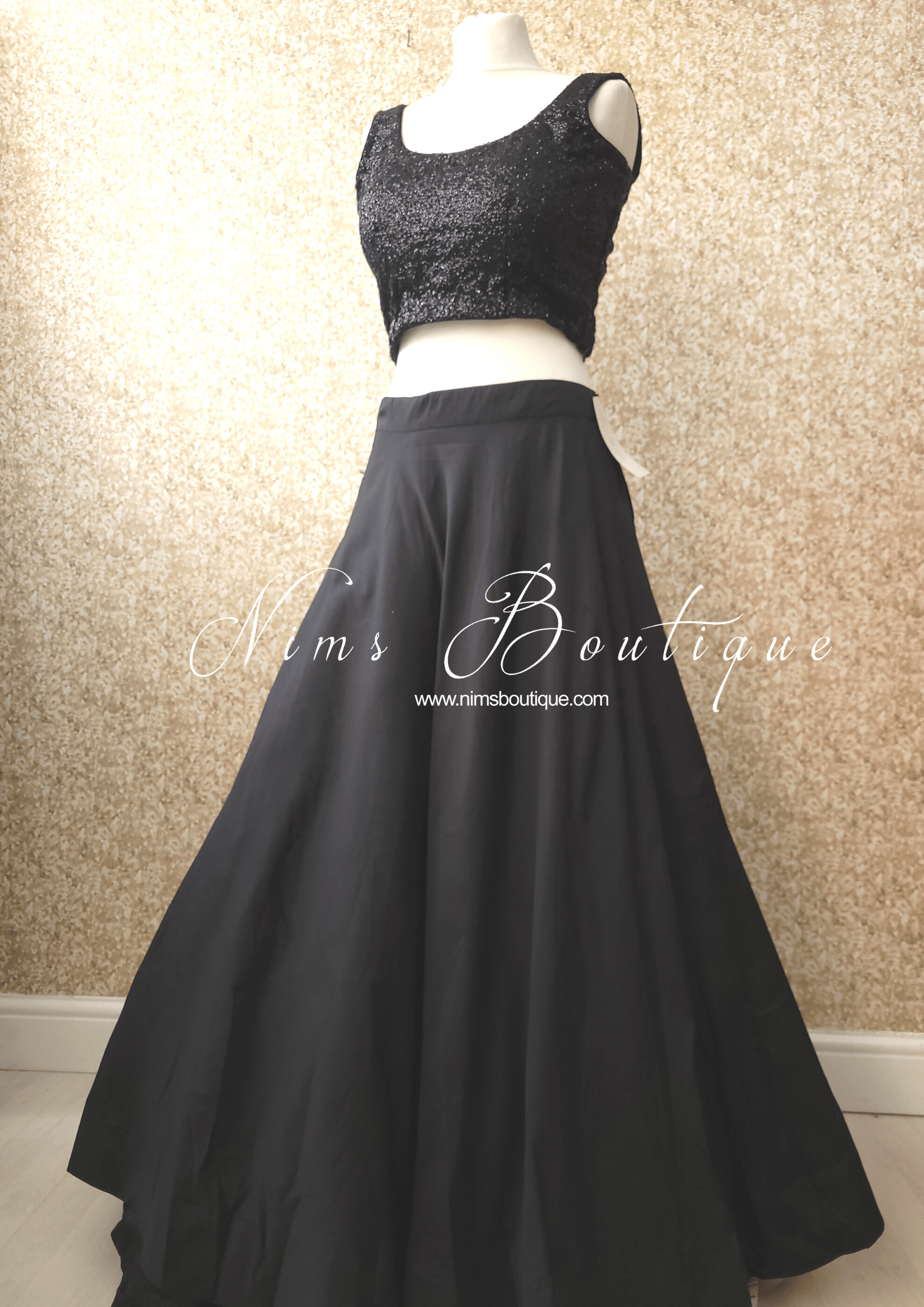 Nims Boutique Luxury Black Sequin Sleeveless Blouse 4-24