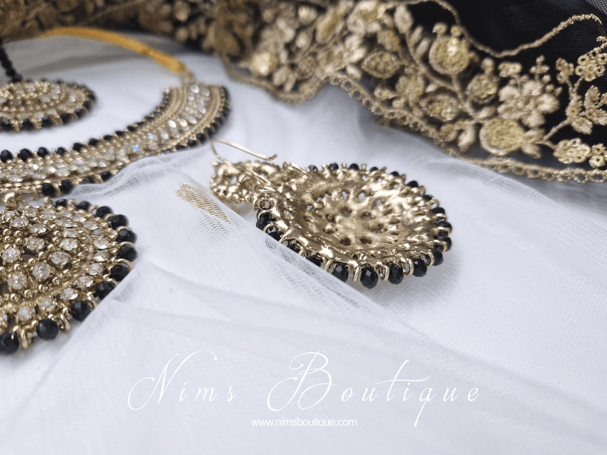 Nims Boutique Classic Royal Black Set