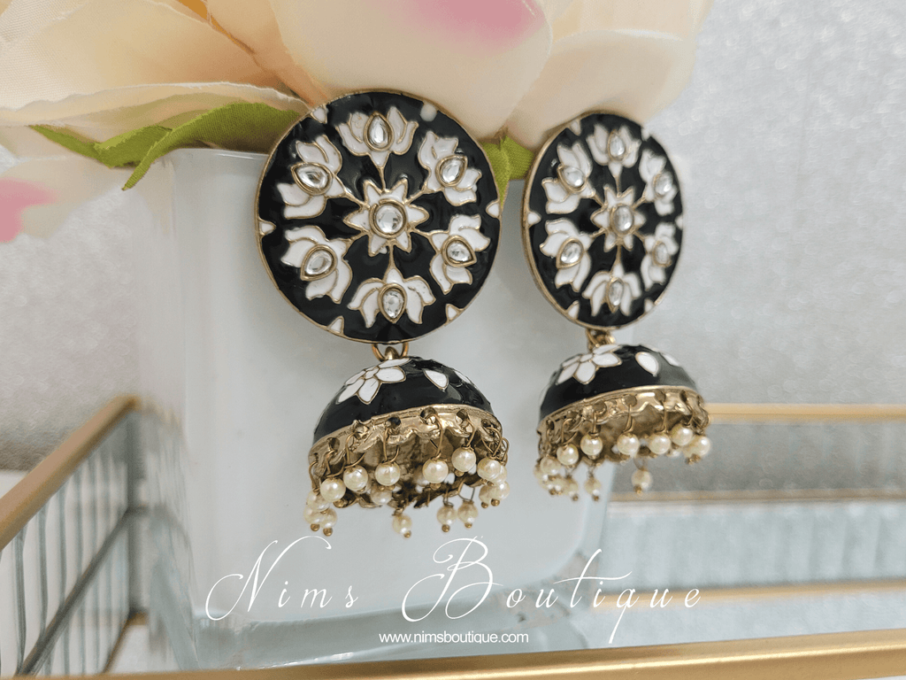 Nims Boutique Natasha Black Blossom Chumke
