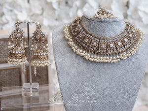 Tamannah Royal Pearl Set