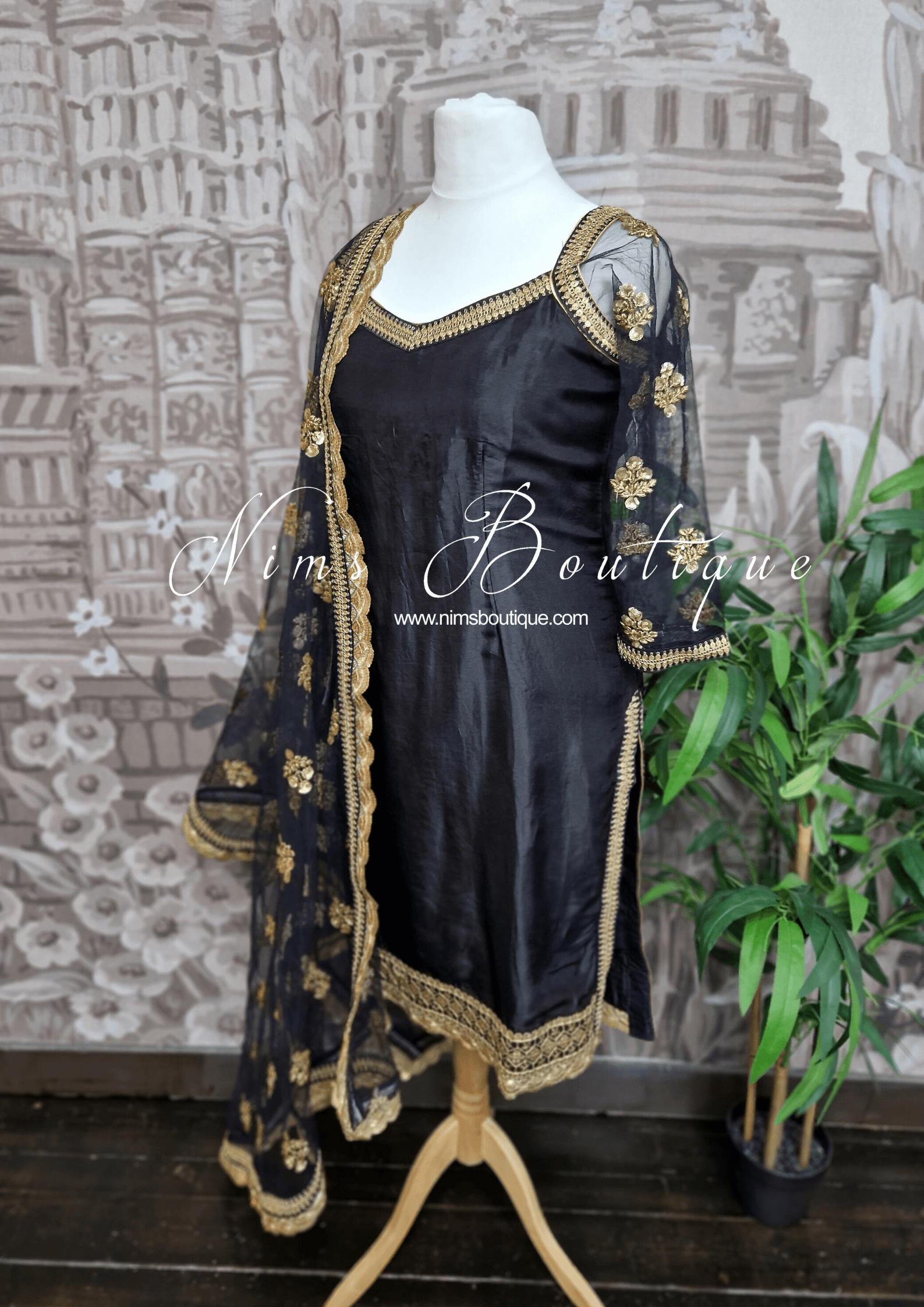 Nims Boutique The NB Classic Long Sleeved Black Silk Pajami Suit sizes 16 to 26