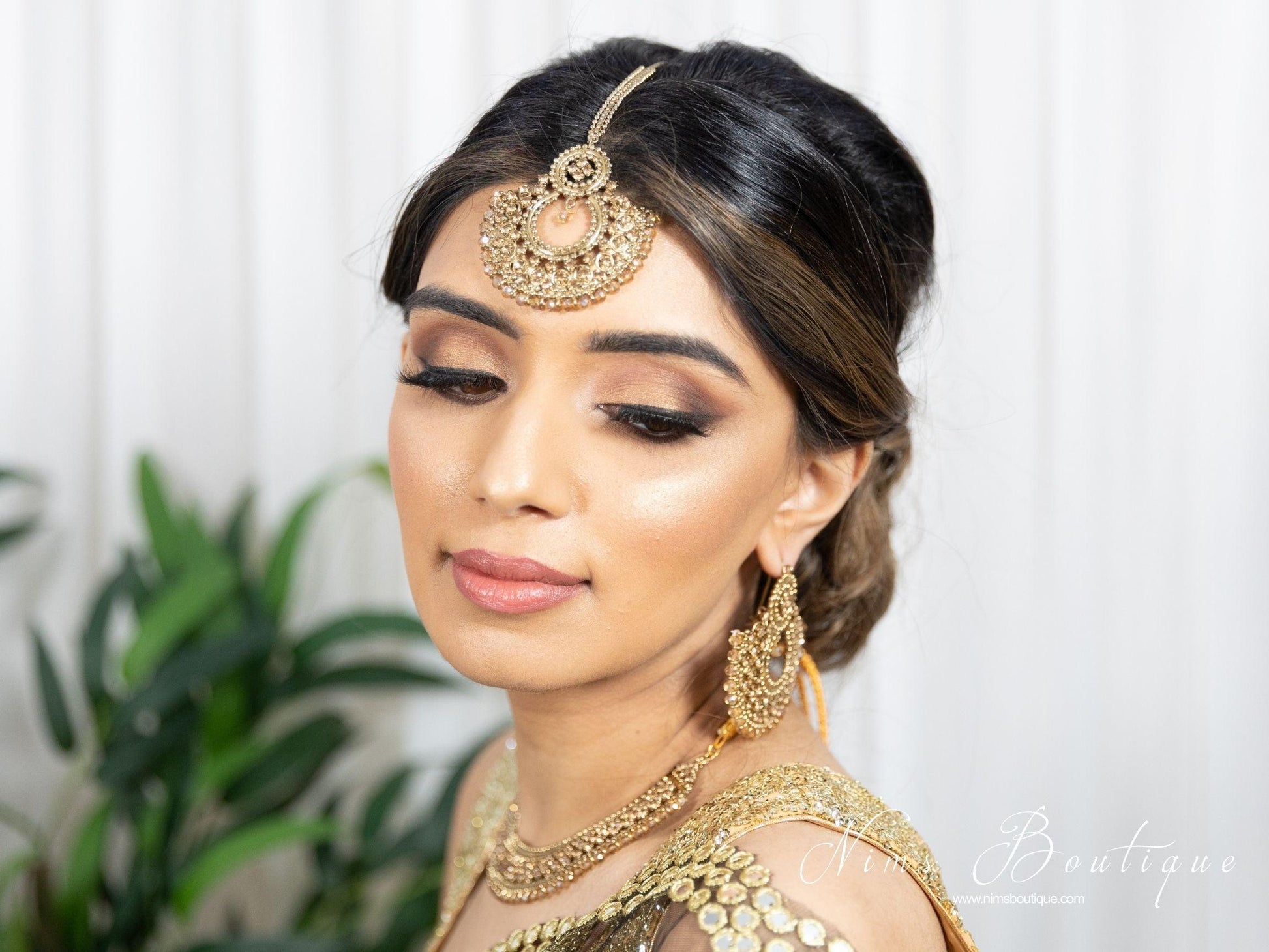 Nims Boutique Royal Gold Stone Chand Tikka Set