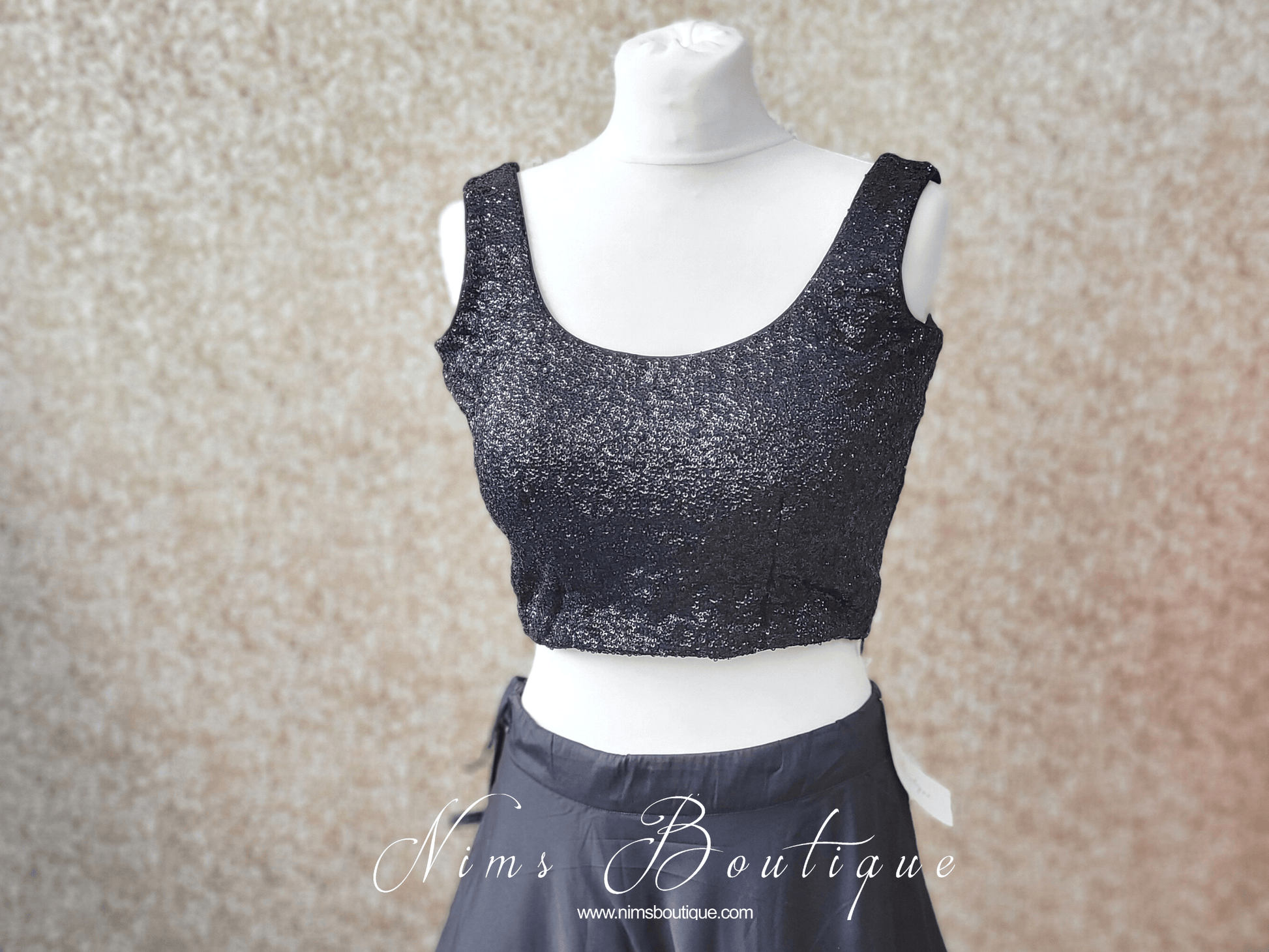 Nims Boutique Luxury Black Sequin Sleeveless Blouse 4-24