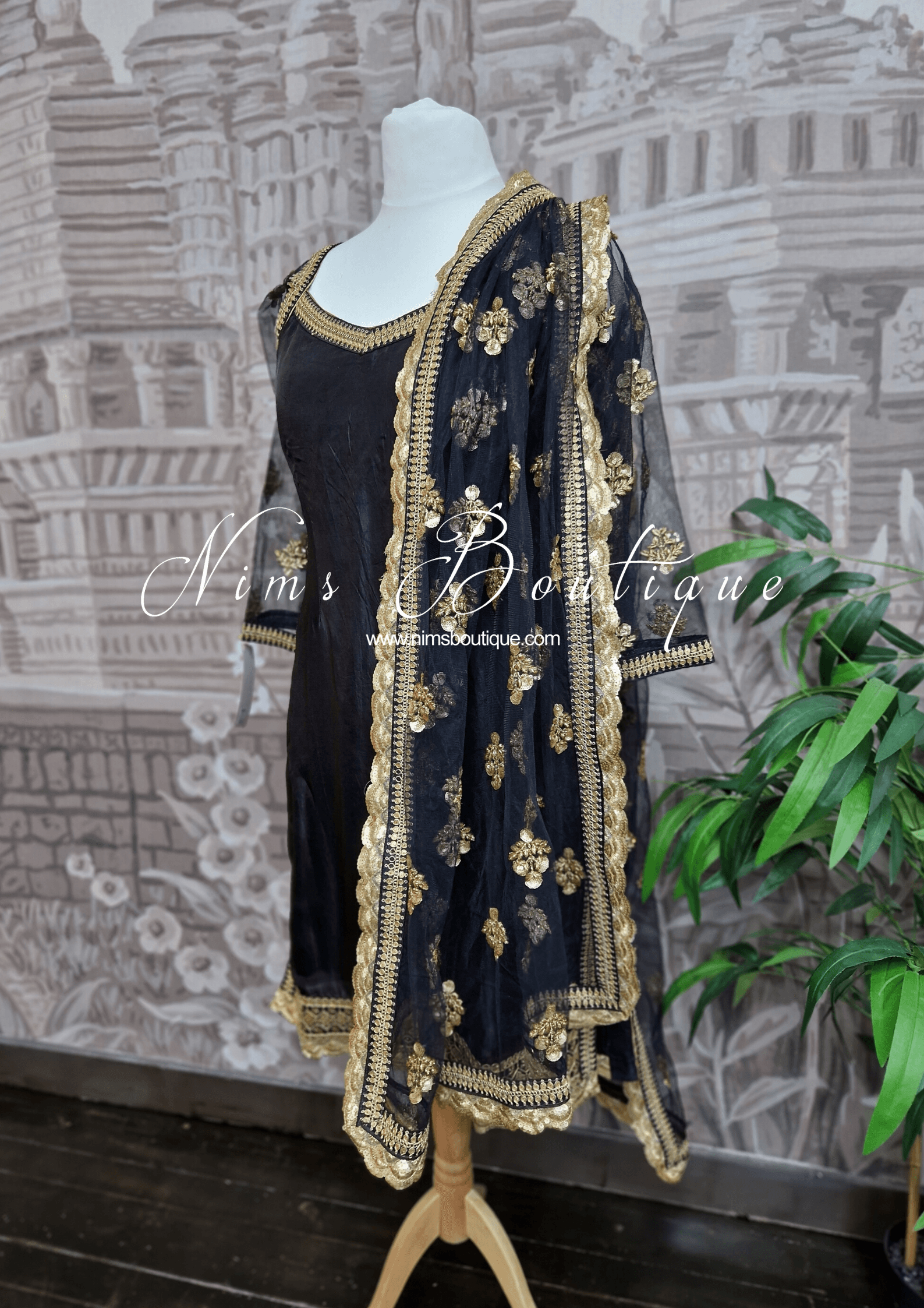 Nims Boutique The NB Classic Long Sleeved Black Silk Pajami Suit sizes 16 to 26