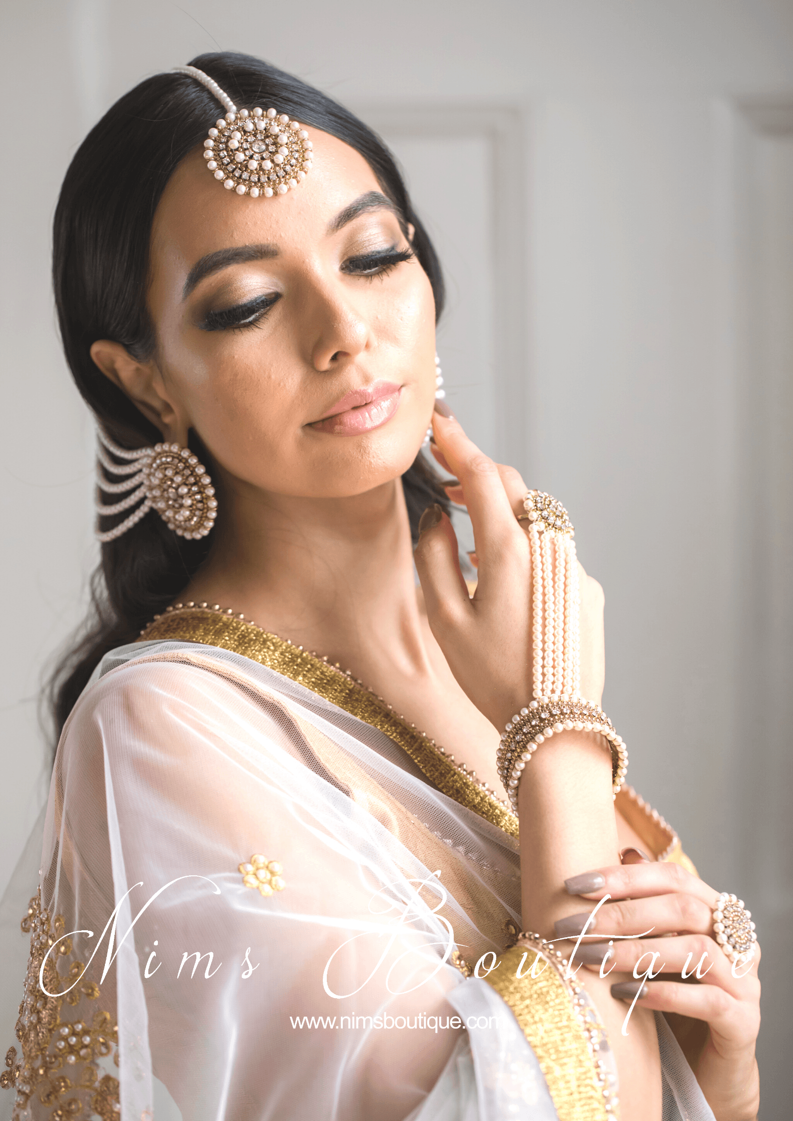 Nims Boutique Royal Antique Gold & Pearl Small Handpiece / Hath Panja