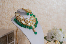 Sonali Dark Green Luxury Kundan Set