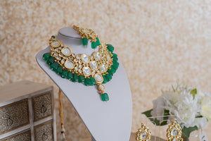 Sonali Dark Green Luxury Kundan Set