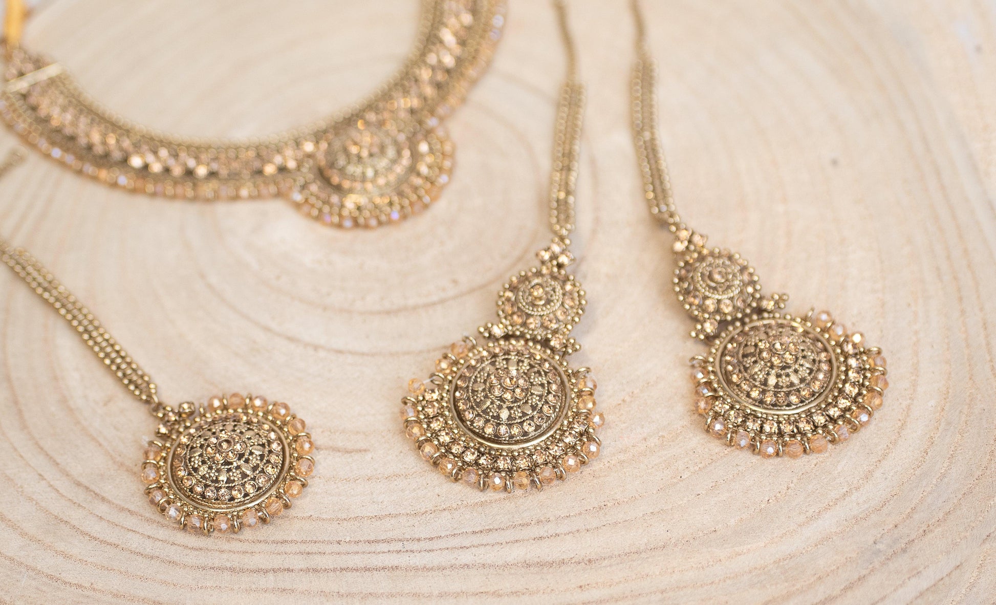 Nims Boutique Small Royal Antique Gold & Gold Stone set with earring chains