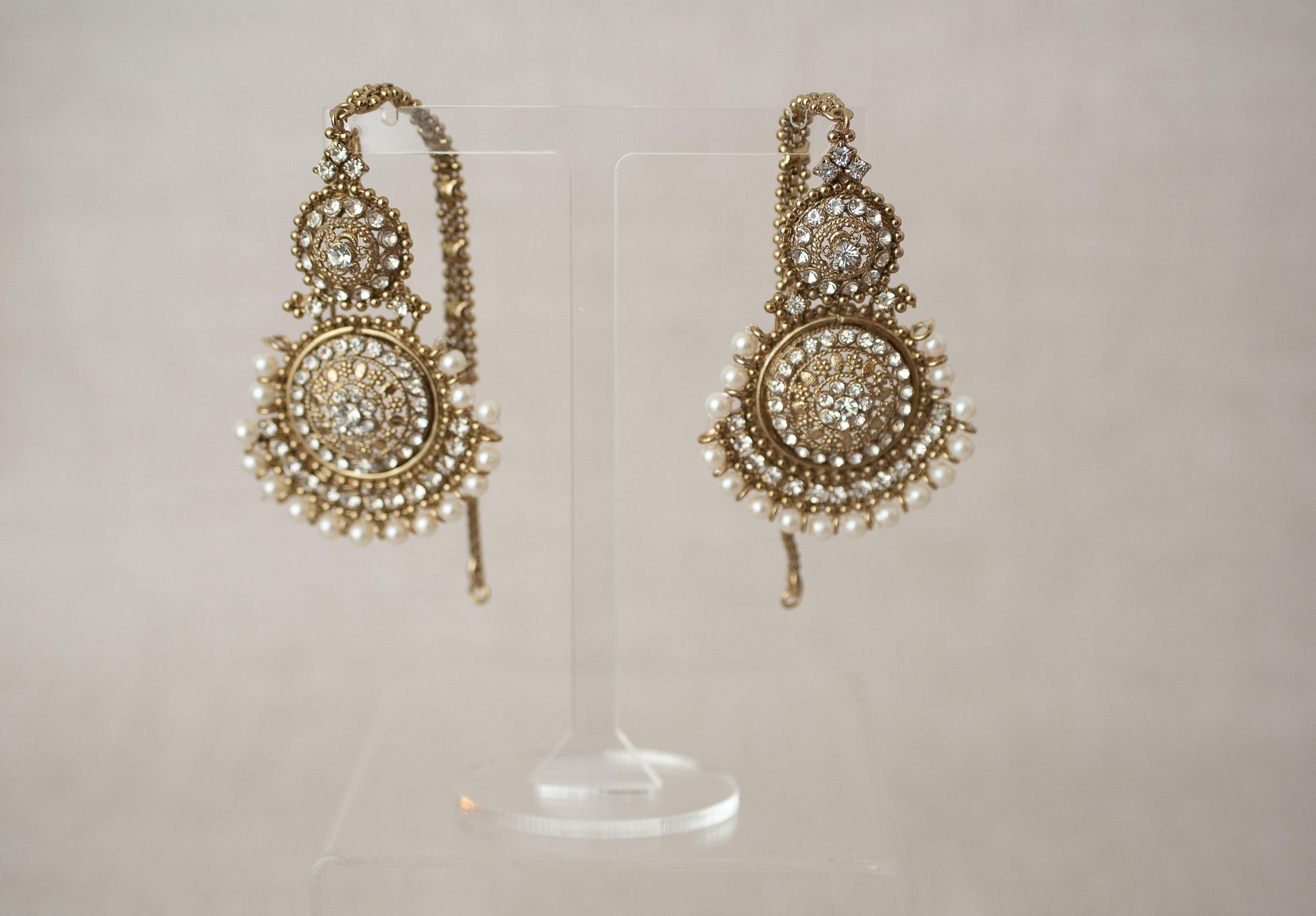 Nims Boutique Small Royal Antique Gold & Pearl set with earring chains