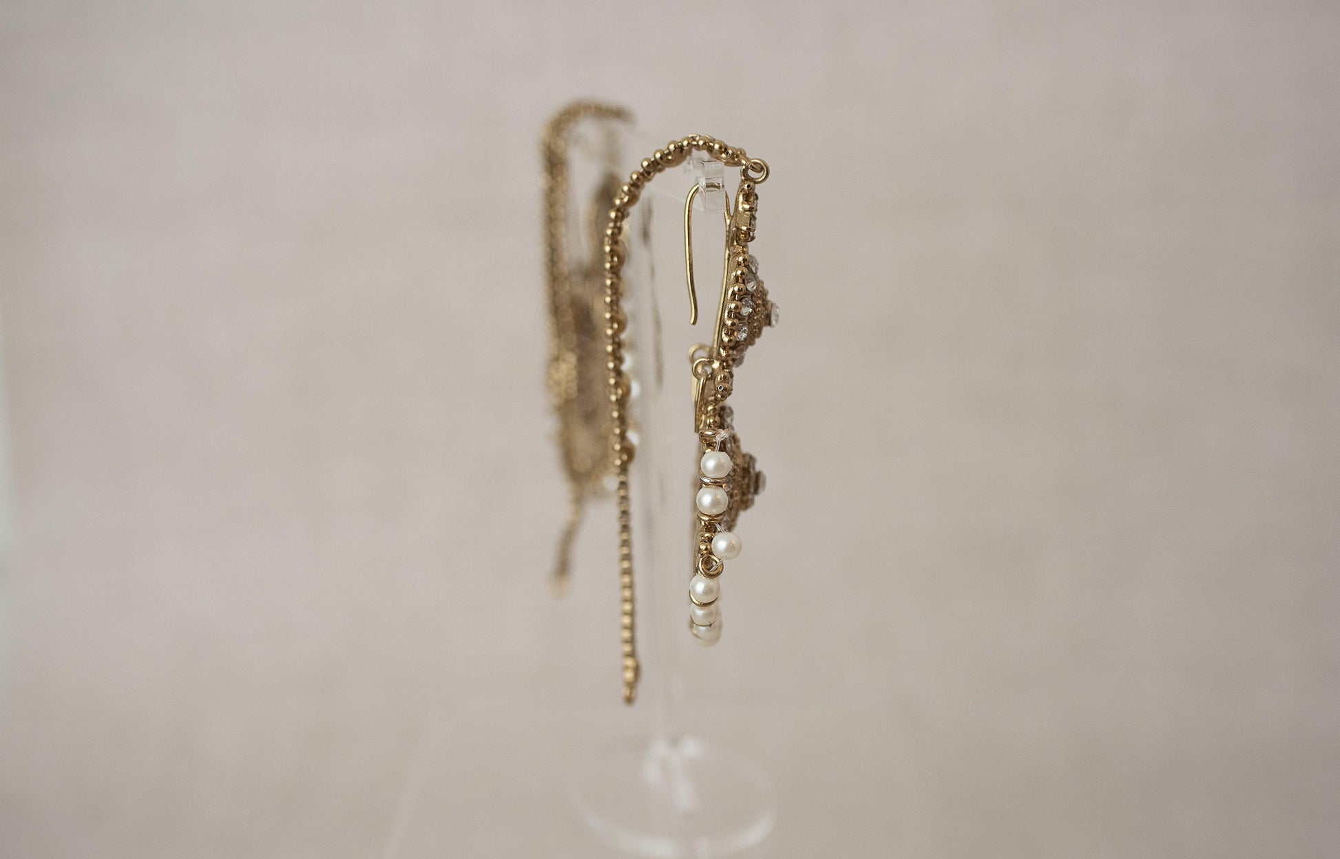 Nims Boutique Small Royal Antique Gold & Pearl set with earring chains