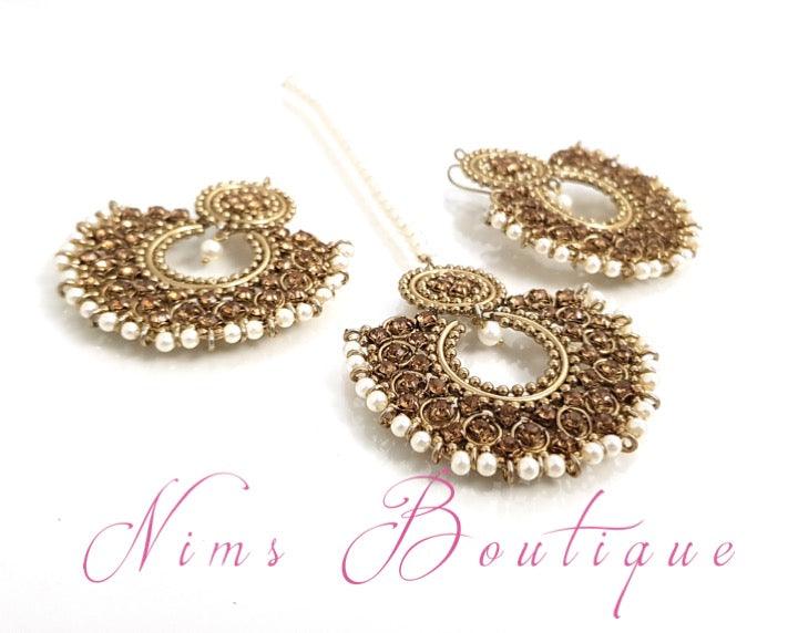 Nims Boutique Royal Pearl & Gold Stone Chand Tikka Set 6cm