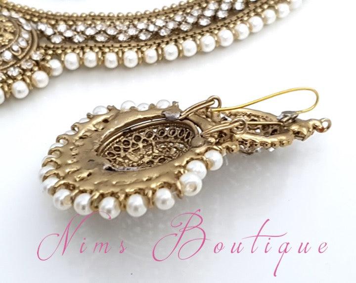 Nims Boutique Small Royal Antique Gold, Pearl & Clear Stone set